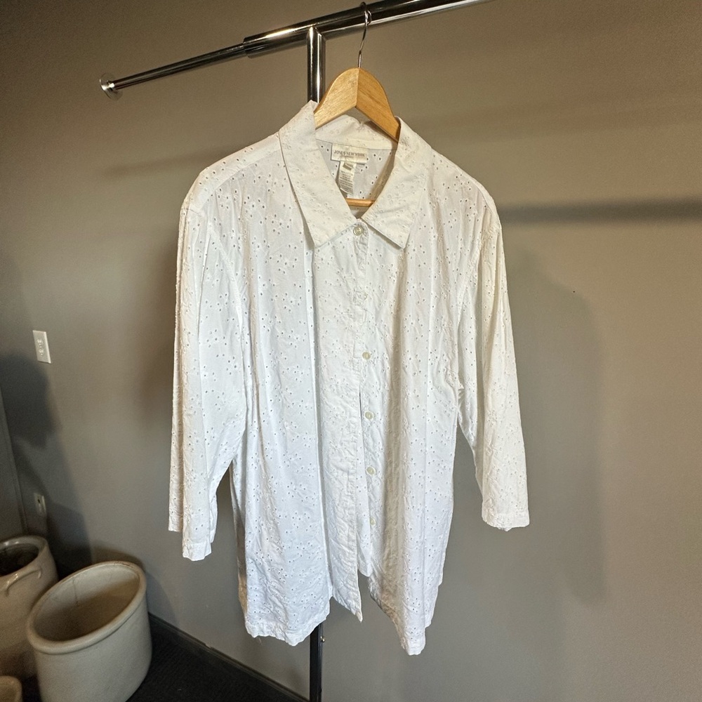 Jones New York White Eyelet Blouse